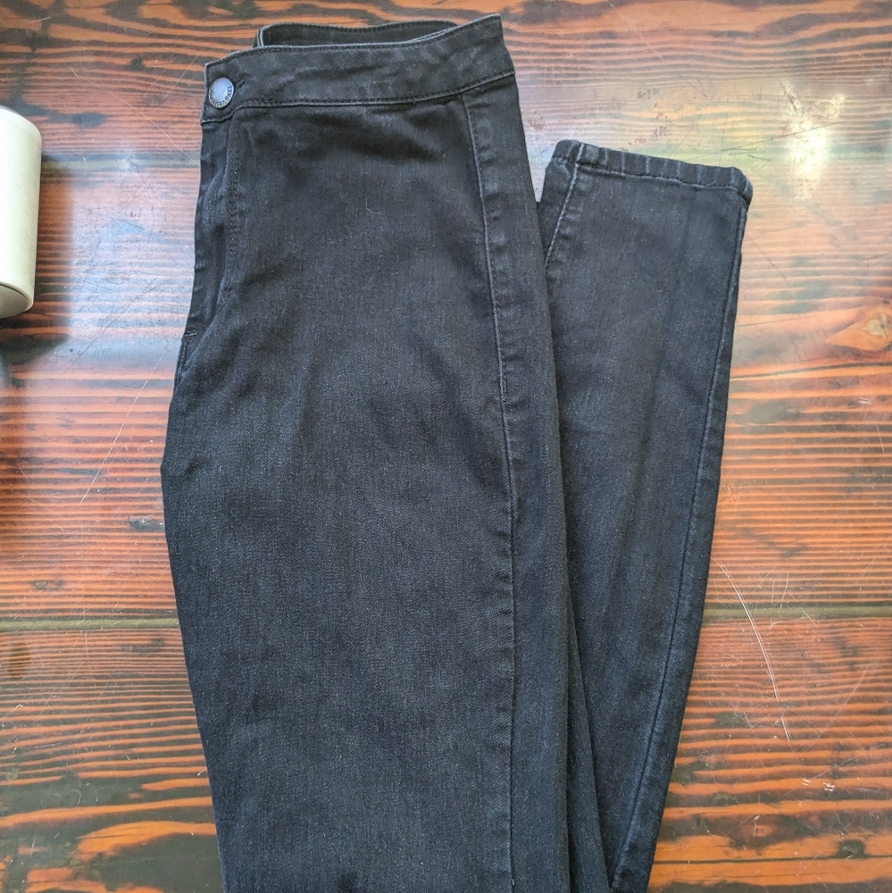 American Bazi Black High-Rise Distressed Skinny Jeans – Size M